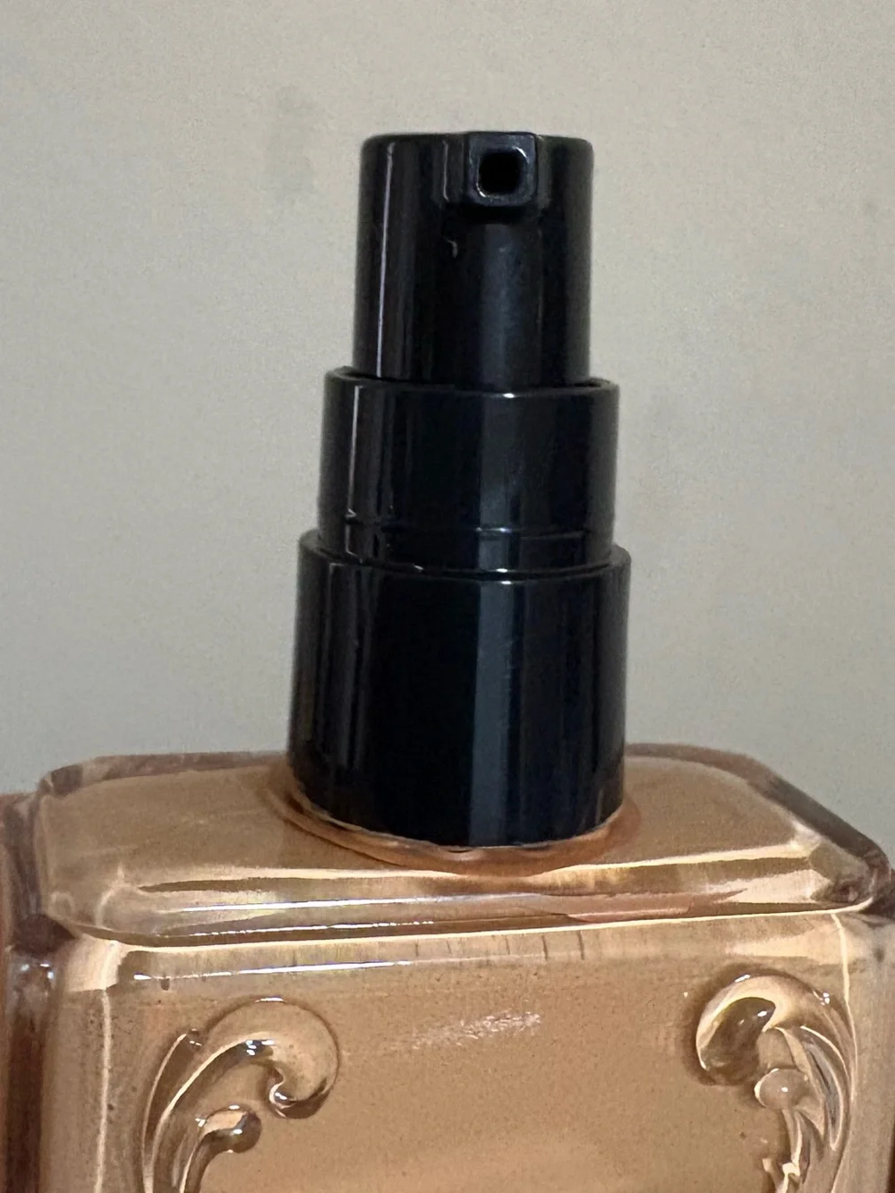 KVD Good Apple Full-Coverage Serum Foundation - MEDIUM 030.Brand New Never Used